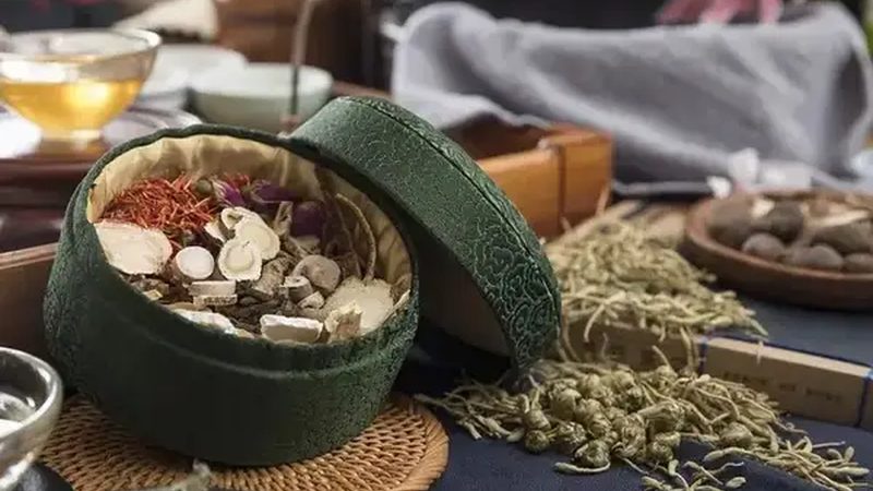 中医康复理疗师证：揭秘获取之路与费用构成**